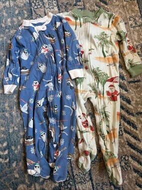 Burt’s Bees Baby Holiday Footed Pajamas Bundle